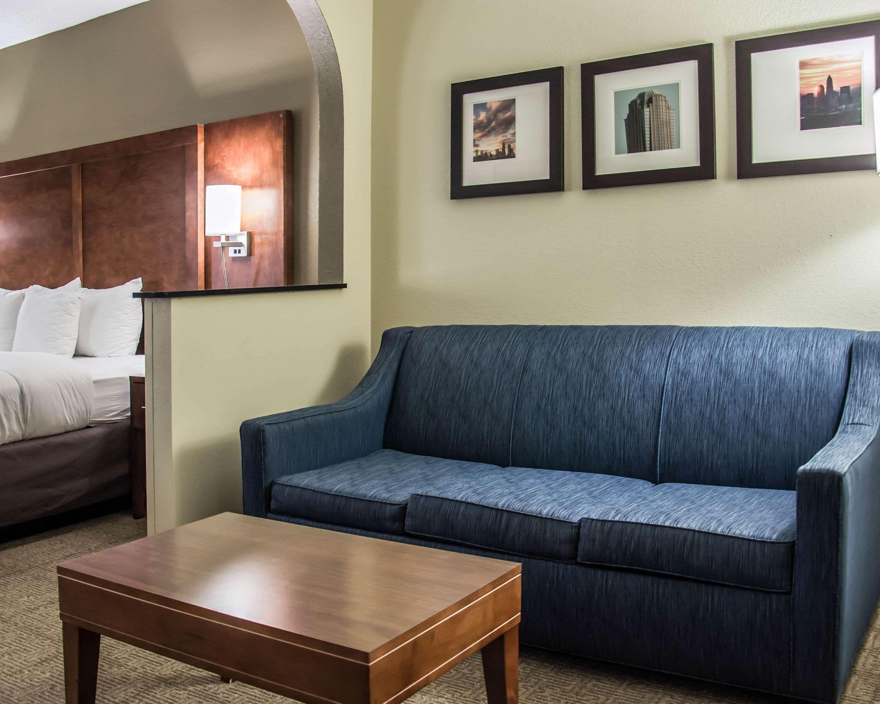Comfort Suites University - Research Park Charlotte Exterior photo