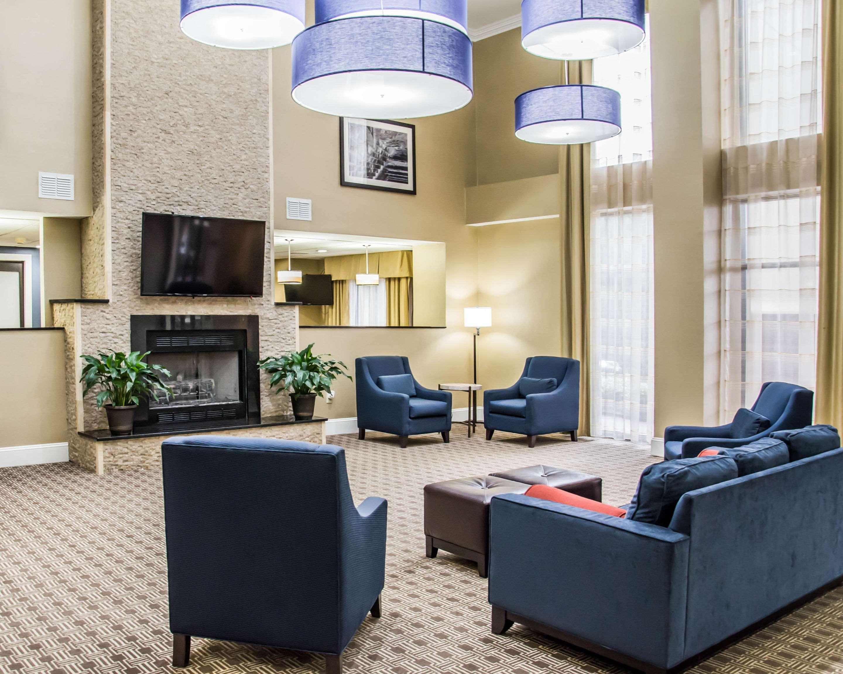 Comfort Suites University - Research Park Charlotte Exterior photo